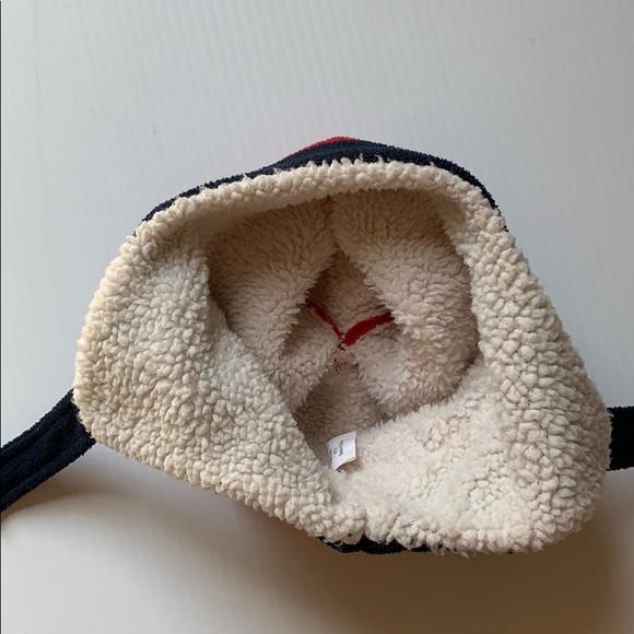 N’ice Caps • fleece hat and mitten set - Picture 7 of 11